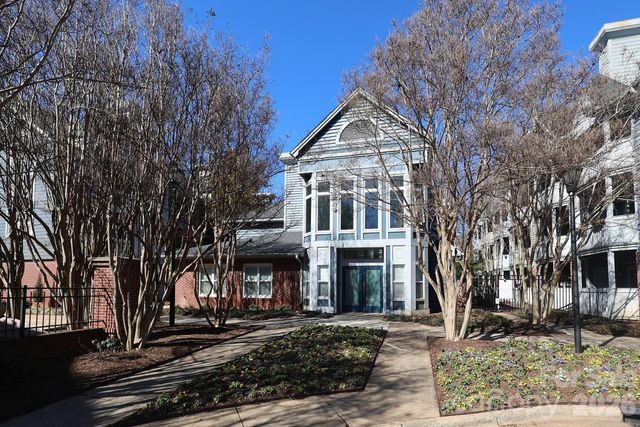 525 N Graham Street, Charlotte, NC 28202