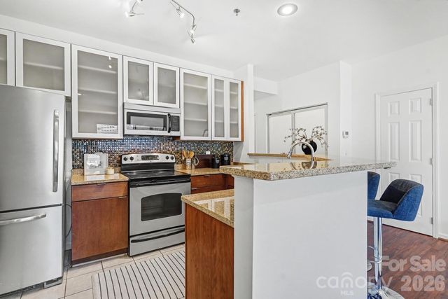 525 N Graham Street, Charlotte, NC 28202