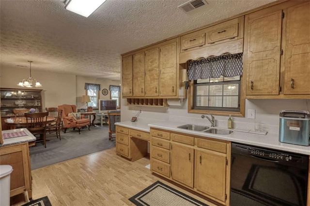 2740 Dennard Rd NE, Conyers, GA 30013