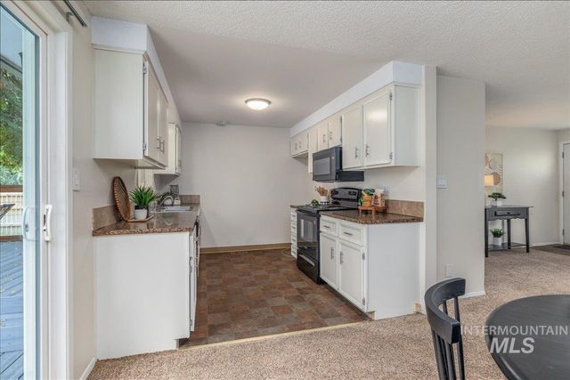 2230 N Constantine, Boise, ID 83704