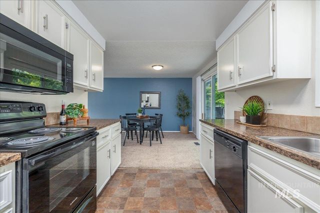 2230 N Constantine, Boise, ID 83704