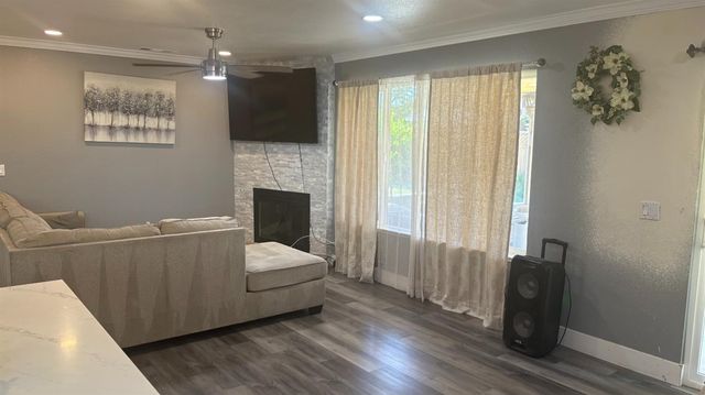 7201 Candlestick Way, Sacramento, CA 95842