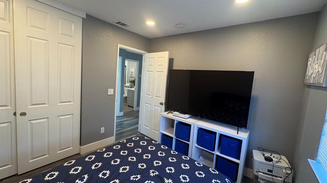 7201 Candlestick Way, Sacramento, CA 95842