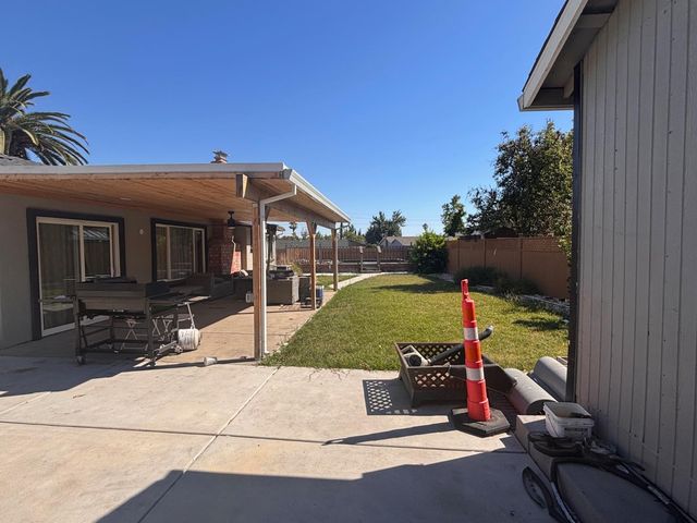 7201 Candlestick Way, Sacramento, CA 95842