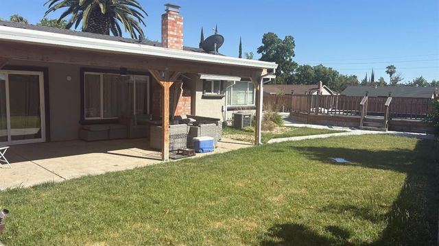 7201 Candlestick Way, Sacramento, CA 95842