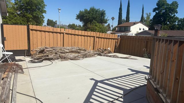 7201 Candlestick Way, Sacramento, CA 95842