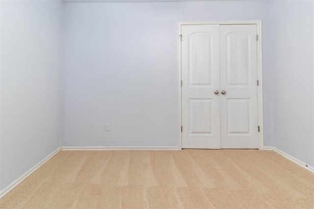 12701 Heritage Oaks Drive, Oklahoma City, OK 73120