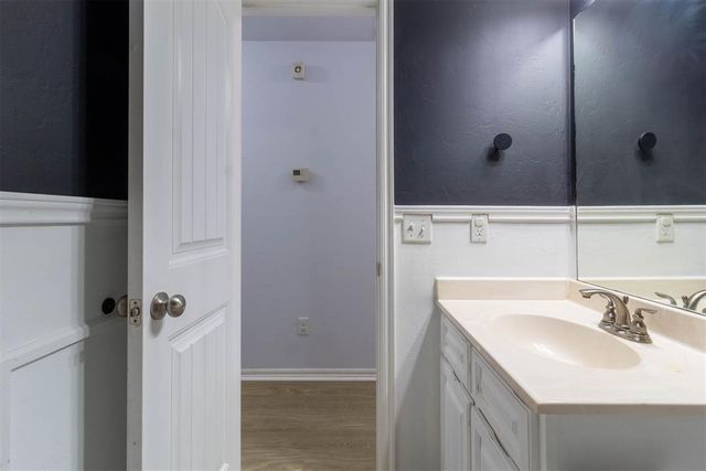 12701 Heritage Oaks Drive, Oklahoma City, OK 73120