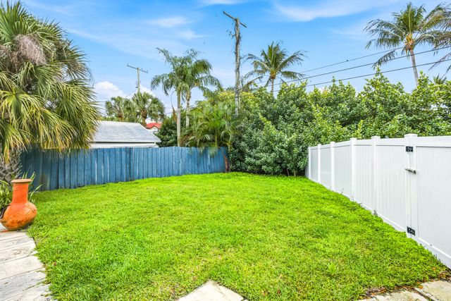 622 Allen Avenue, Delray Beach, FL 33483