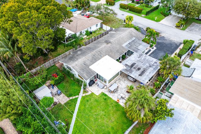 622 Allen Avenue, Delray Beach, FL 33483