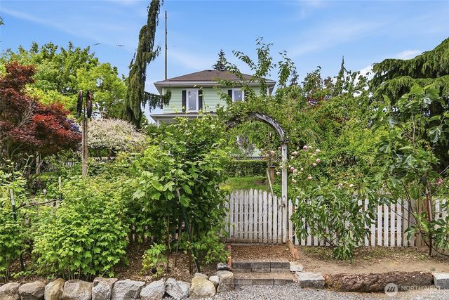 2115 Main Street, Everett, WA 98203