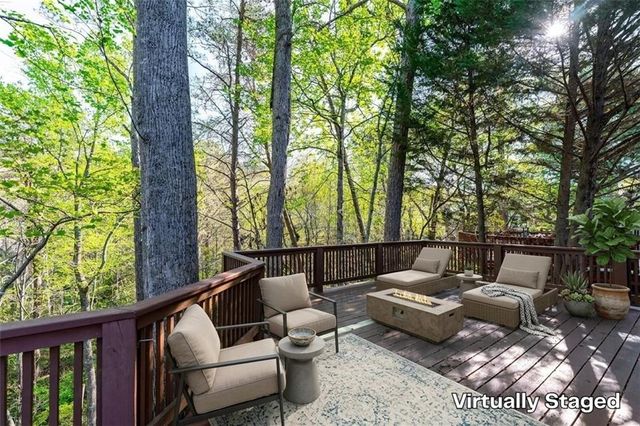 204 Lakeside Drive, Waleska, GA 30183