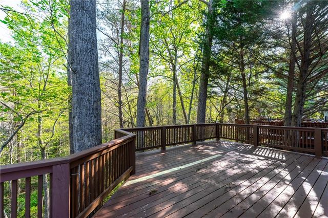 204 Lakeside Drive, Waleska, GA 30183