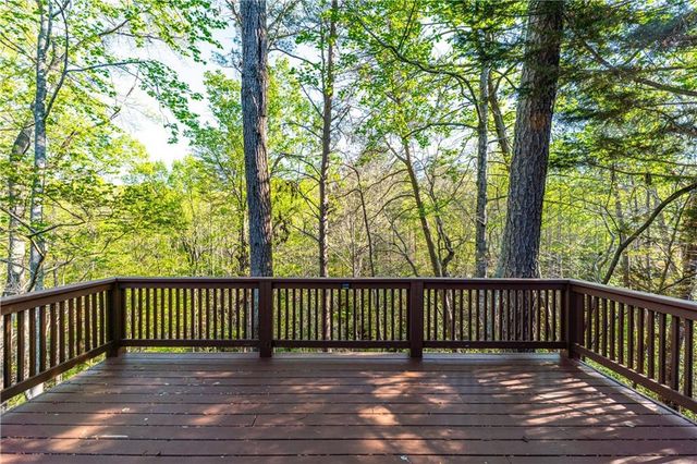 204 Lakeside Drive, Waleska, GA 30183