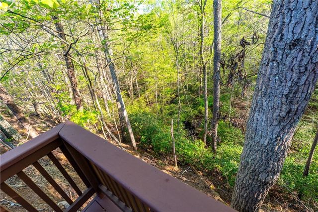 204 Lakeside Drive, Waleska, GA 30183