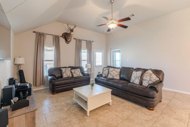 14207 Irvine Ranch Trail, Conroe, TX 77384