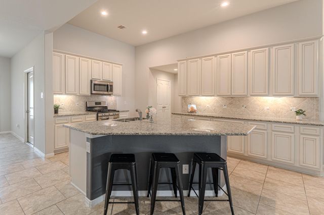 14207 Irvine Ranch Trail, Conroe, TX 77384