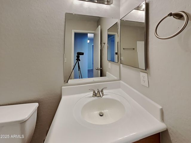 2405 N 92ND Lane, Phoenix, AZ 85037