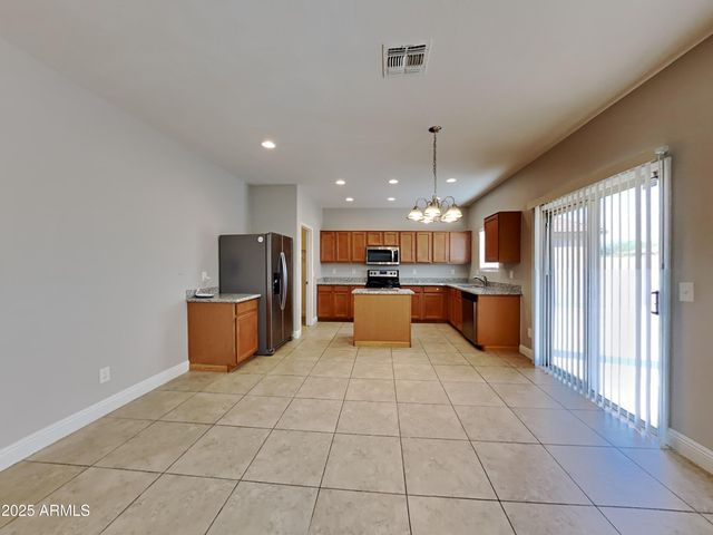2405 N 92ND Lane, Phoenix, AZ 85037