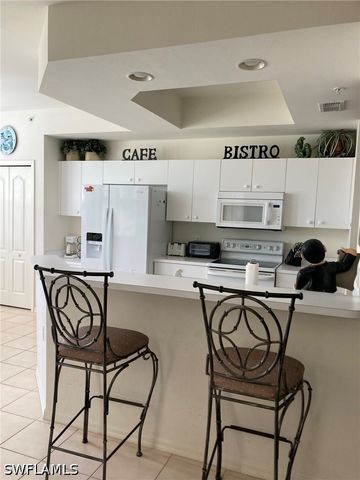 2855 Cypress Trace CIR 102, Naples, FL 34119