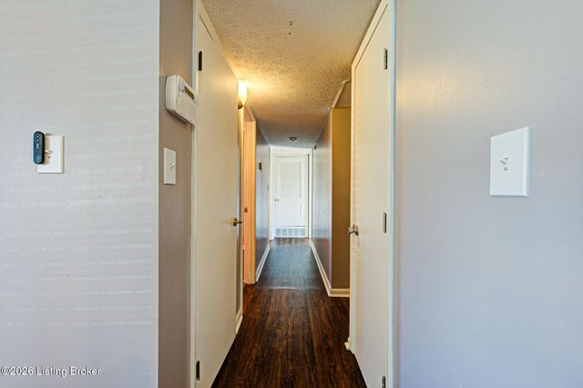 3314 McAdams Ct, Louisville, KY 40299