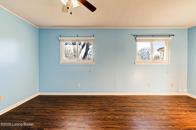 3314 McAdams Ct, Louisville, KY 40299