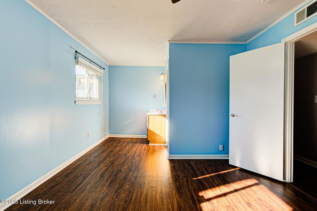 3314 McAdams Ct, Louisville, KY 40299