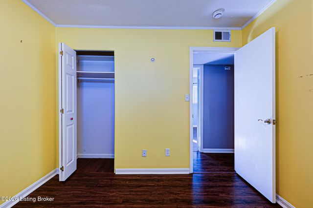 3314 McAdams Ct, Louisville, KY 40299