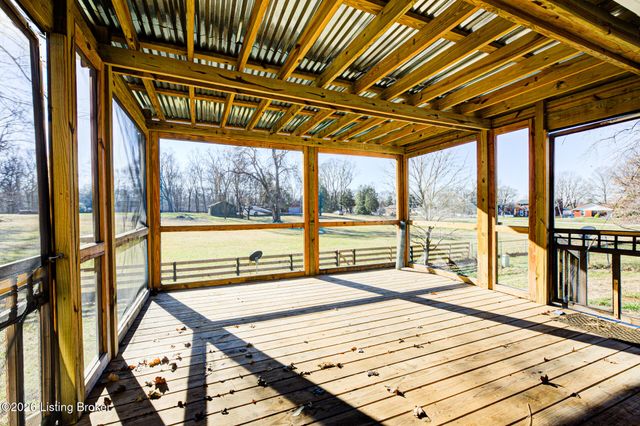 3314 McAdams Ct, Louisville, KY 40299