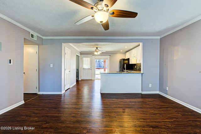 3314 McAdams Ct, Louisville, KY 40299