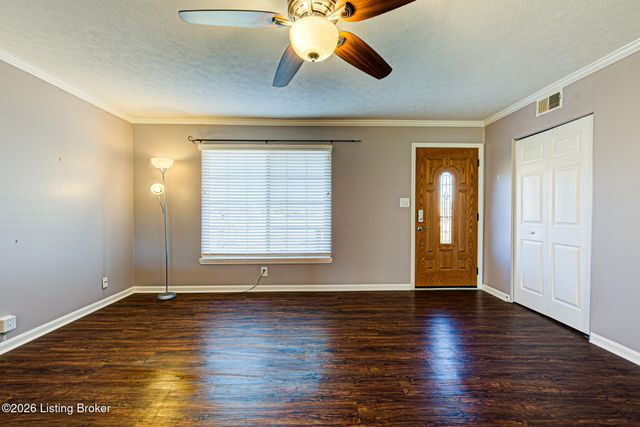 3314 McAdams Ct, Louisville, KY 40299