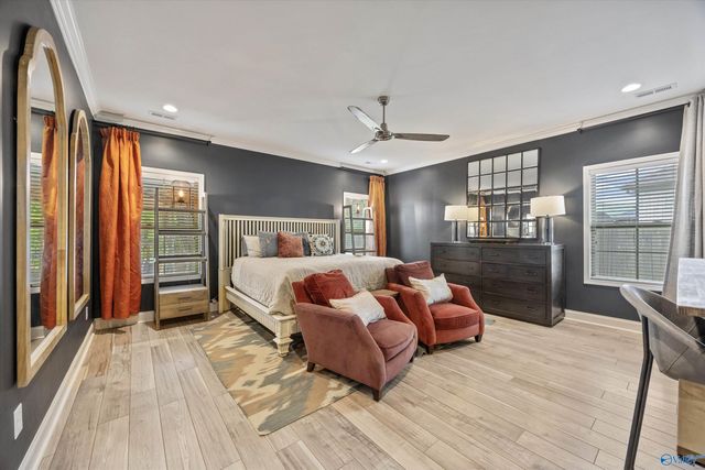 7418 Flint Crossing Circle, Owens Cross Roads, AL 35763