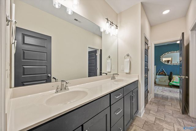 7418 Flint Crossing Circle, Owens Cross Roads, AL 35763