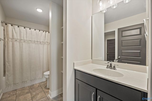 7418 Flint Crossing Circle, Owens Cross Roads, AL 35763