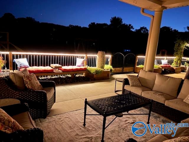 7418 Flint Crossing Circle, Owens Cross Roads, AL 35763