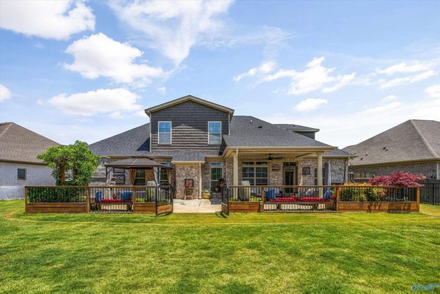 7418 Flint Crossing Circle, Owens Cross Roads, AL 35763
