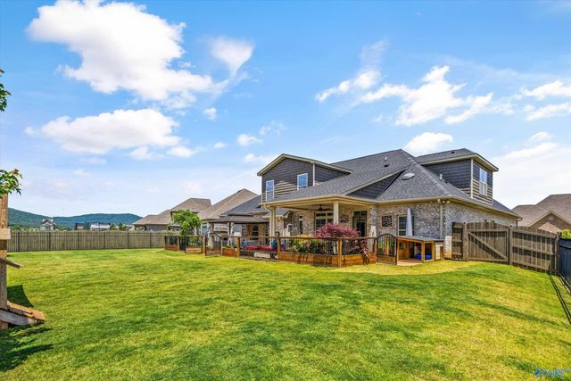 7418 Flint Crossing Circle, Owens Cross Roads, AL 35763