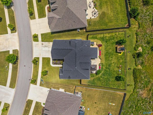 7418 Flint Crossing Circle, Owens Cross Roads, AL 35763