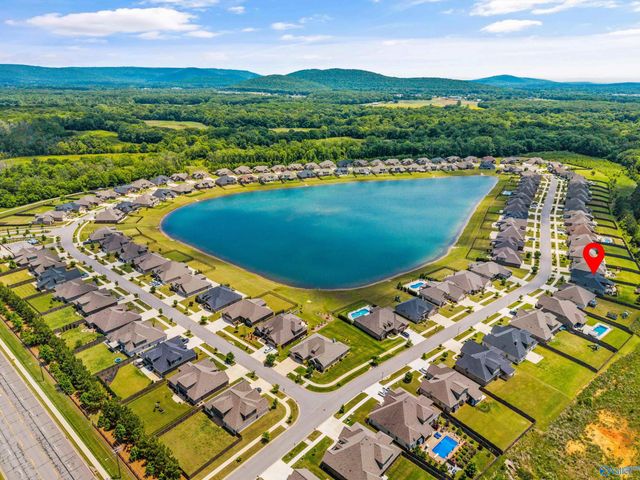 7418 Flint Crossing Circle, Owens Cross Roads, AL 35763