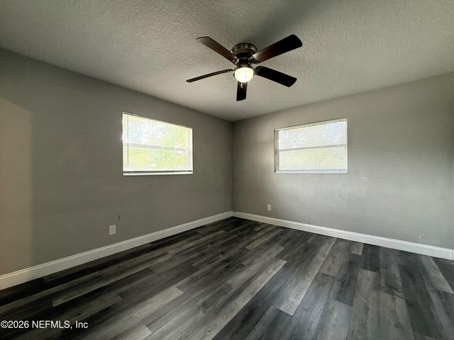 6557 LOU Drive N, Jacksonville, FL 32216