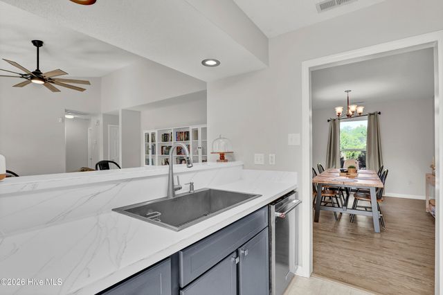 527 Raintree Road, Jacksonville, NC 28540