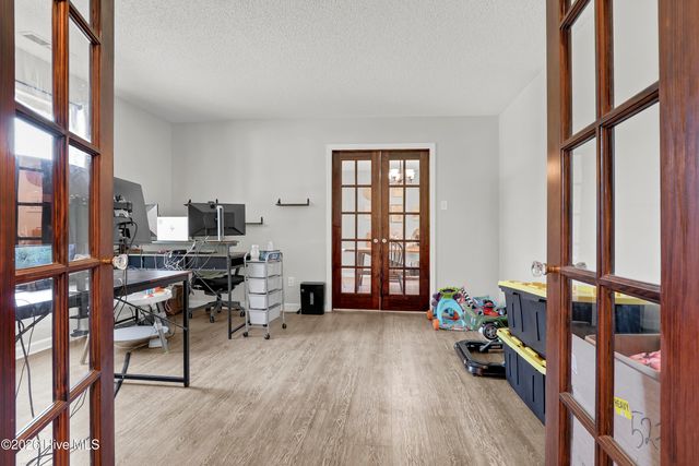 527 Raintree Road, Jacksonville, NC 28540