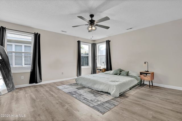 527 Raintree Road, Jacksonville, NC 28540