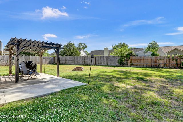 527 Raintree Road, Jacksonville, NC 28540