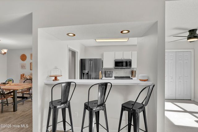 527 Raintree Road, Jacksonville, NC 28540