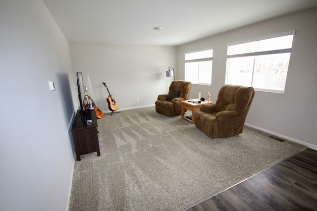 1600 Bayberry Lane, Pingree Grove, IL 60140