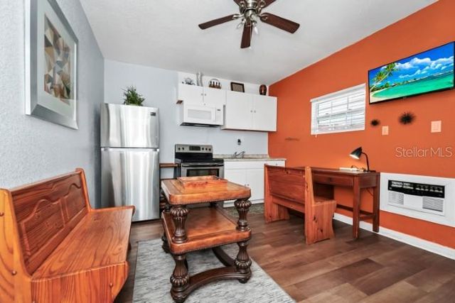 235 HIDDEN SPRINGS CIRCLE, Kissimmee, FL 34743