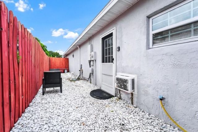 235 HIDDEN SPRINGS CIRCLE, Kissimmee, FL 34743