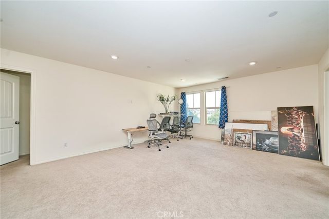 2892 Winter Park Avenue, Jurupa Valley, CA 92509
