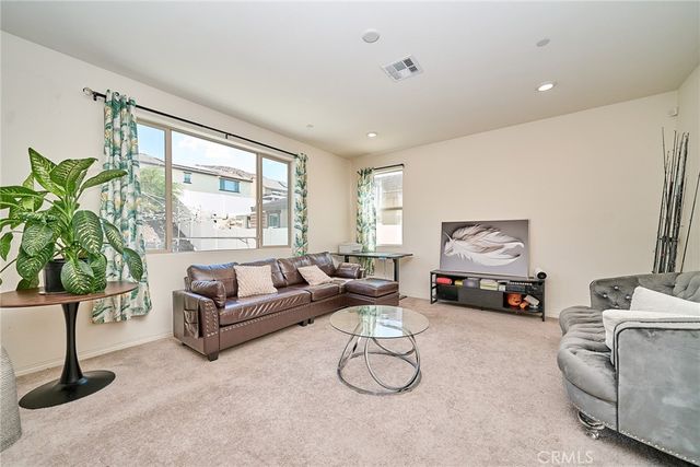 2892 Winter Park Avenue, Jurupa Valley, CA 92509